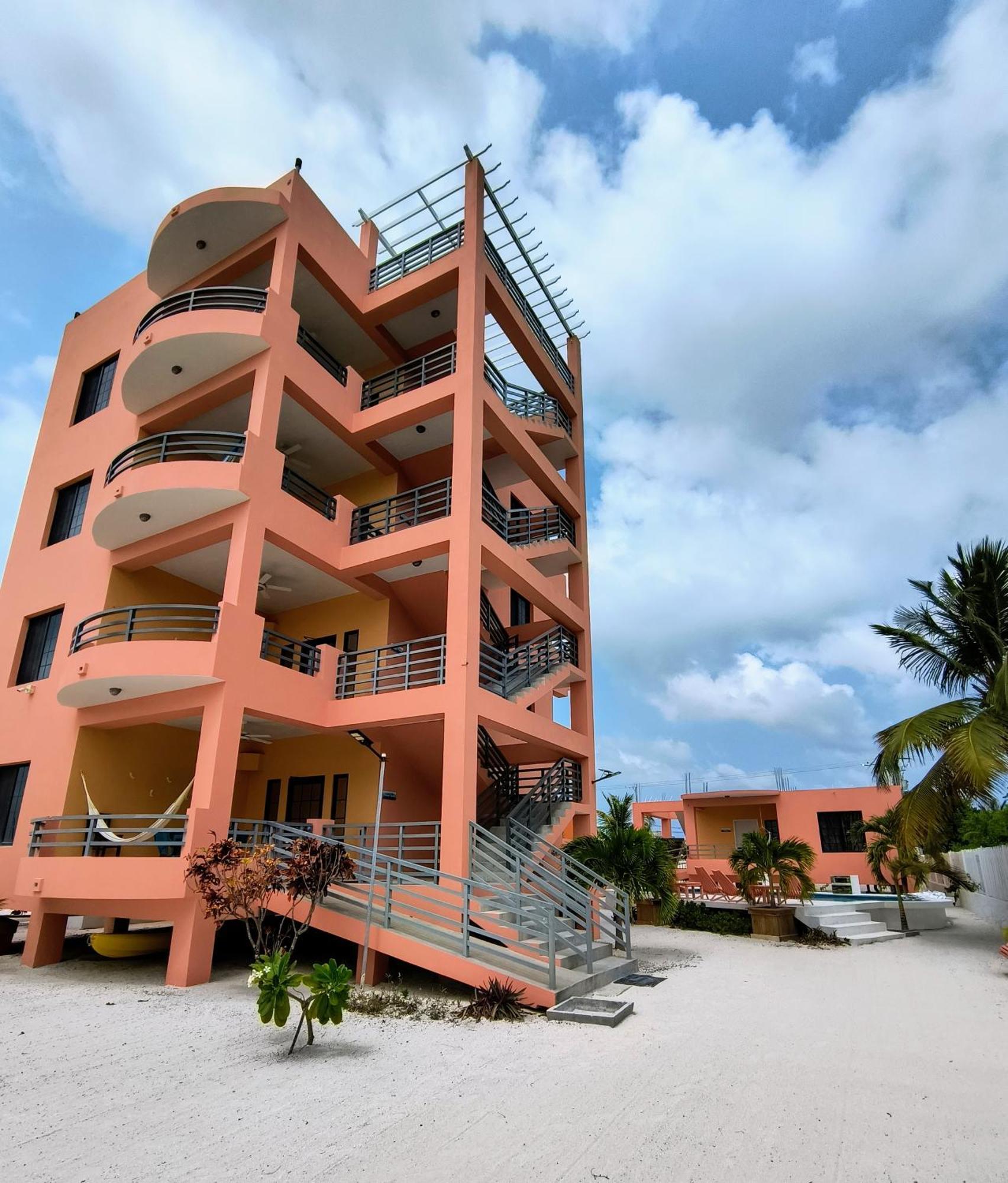 Bay Towers Aparthotel Caye Caulker Ngoại thất bức ảnh